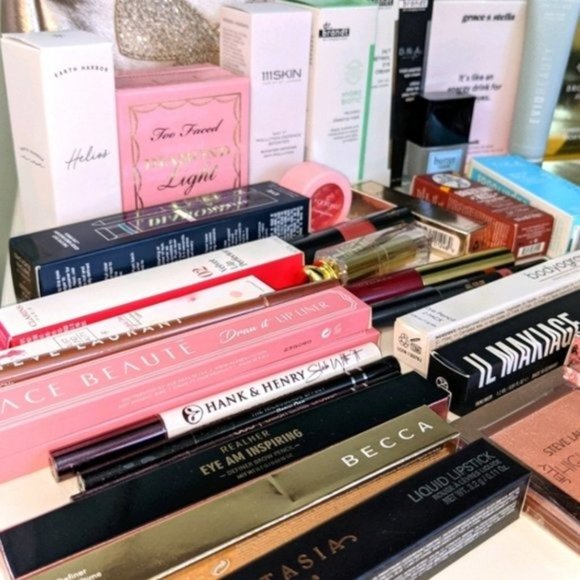 High End Cosmetic Make UP Skin & Hair Care Mixed Lot, Bundle Brand New With Tags - Picture 8 of 9